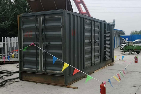 乐陵发电机租赁空气滤清器多久更换一次？